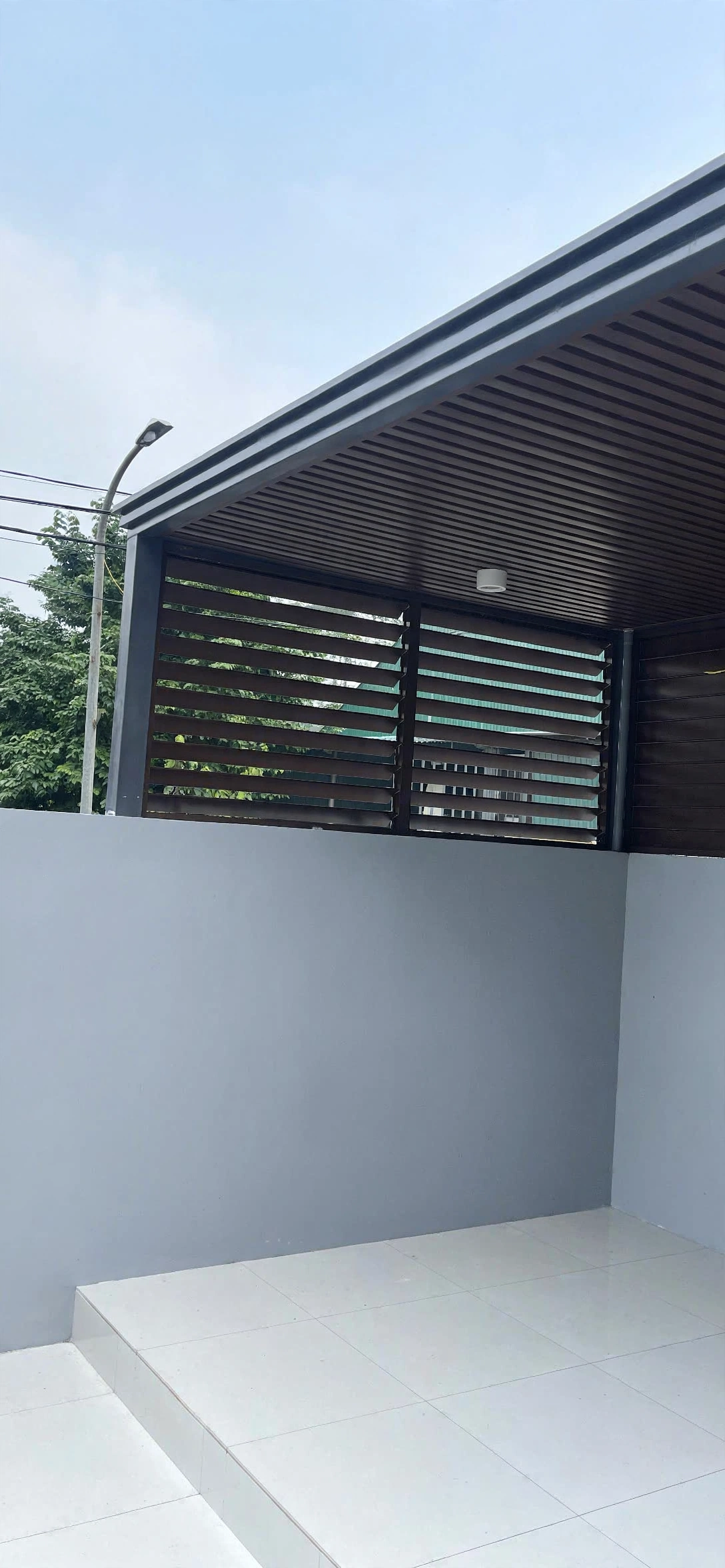 Cửa chớp nhôm W pro (2)