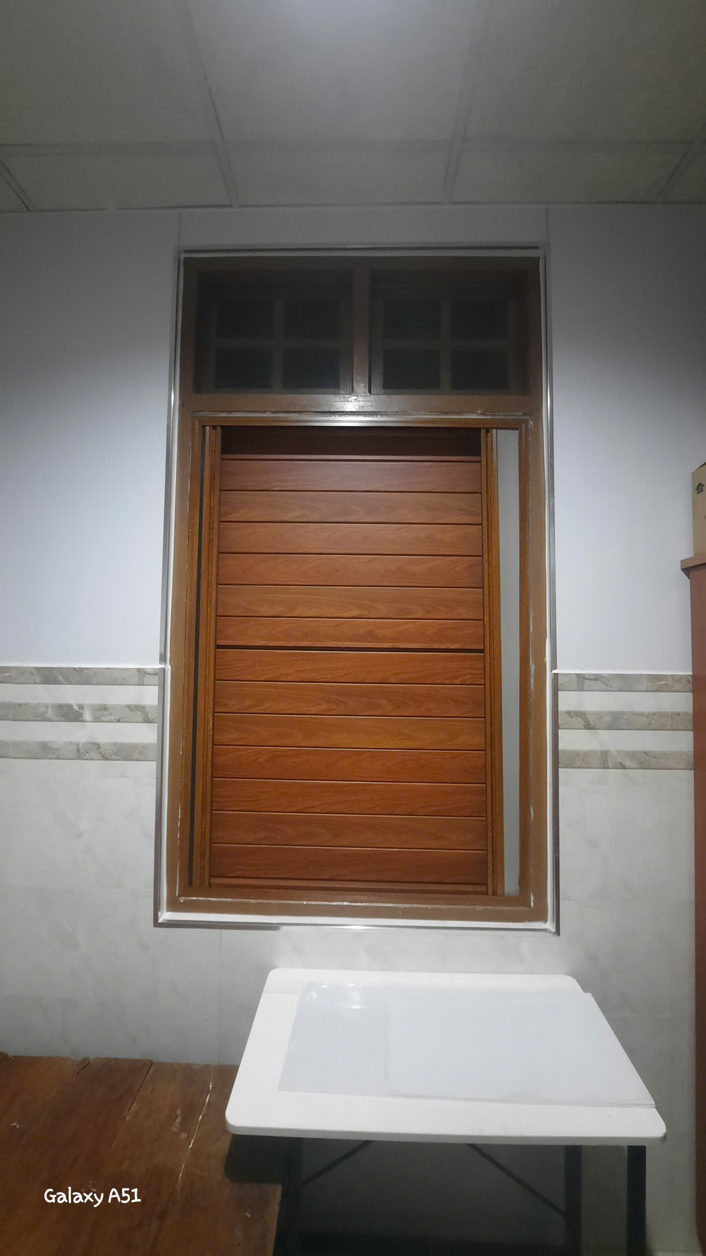 Lắp đặt cửa chớp (2)